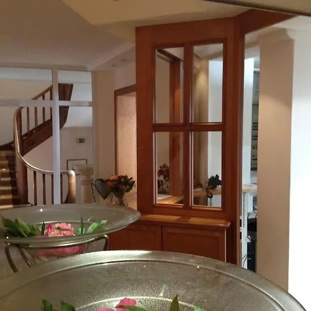Cityhotel Otel